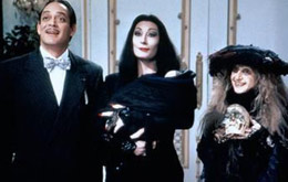 Die Addams Family in verrückter Tradition