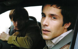 Amnesia Das James Brighton Geheimnis Kritik und Info zum Film