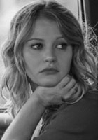 Emilie de Ravin