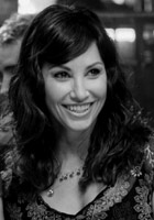 Gina Gershon