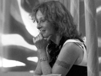Vivian Naefe